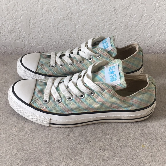 womens converse shoes size 7